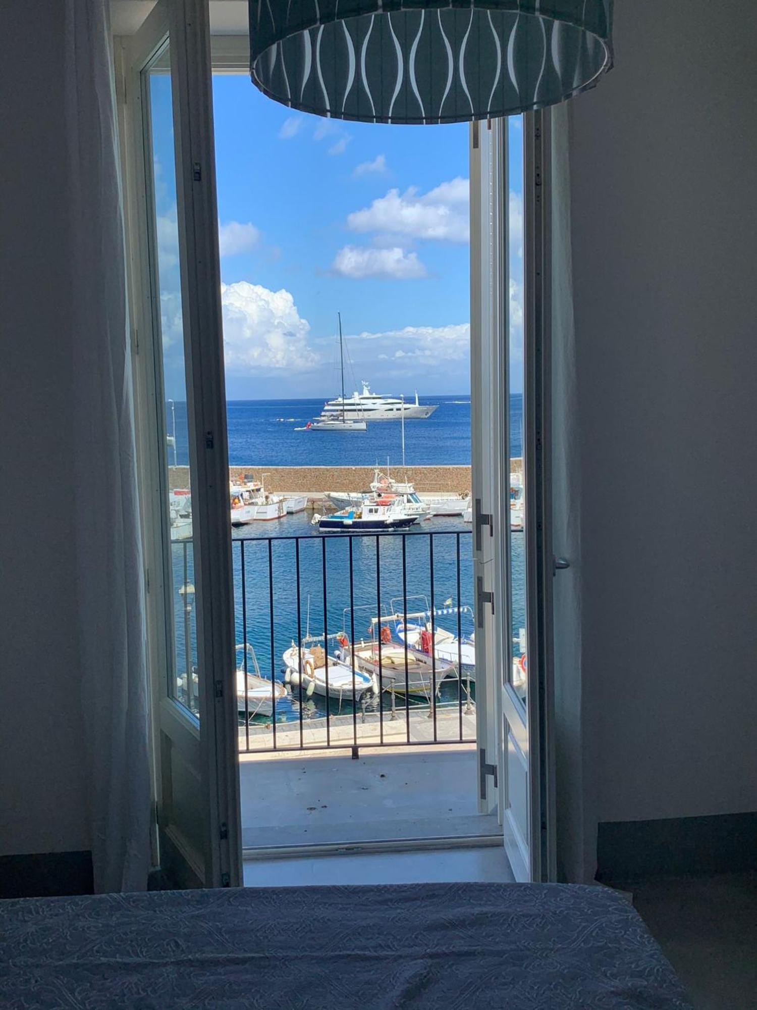 Appartamenti Marina Corta Lipari  Exteriör bild